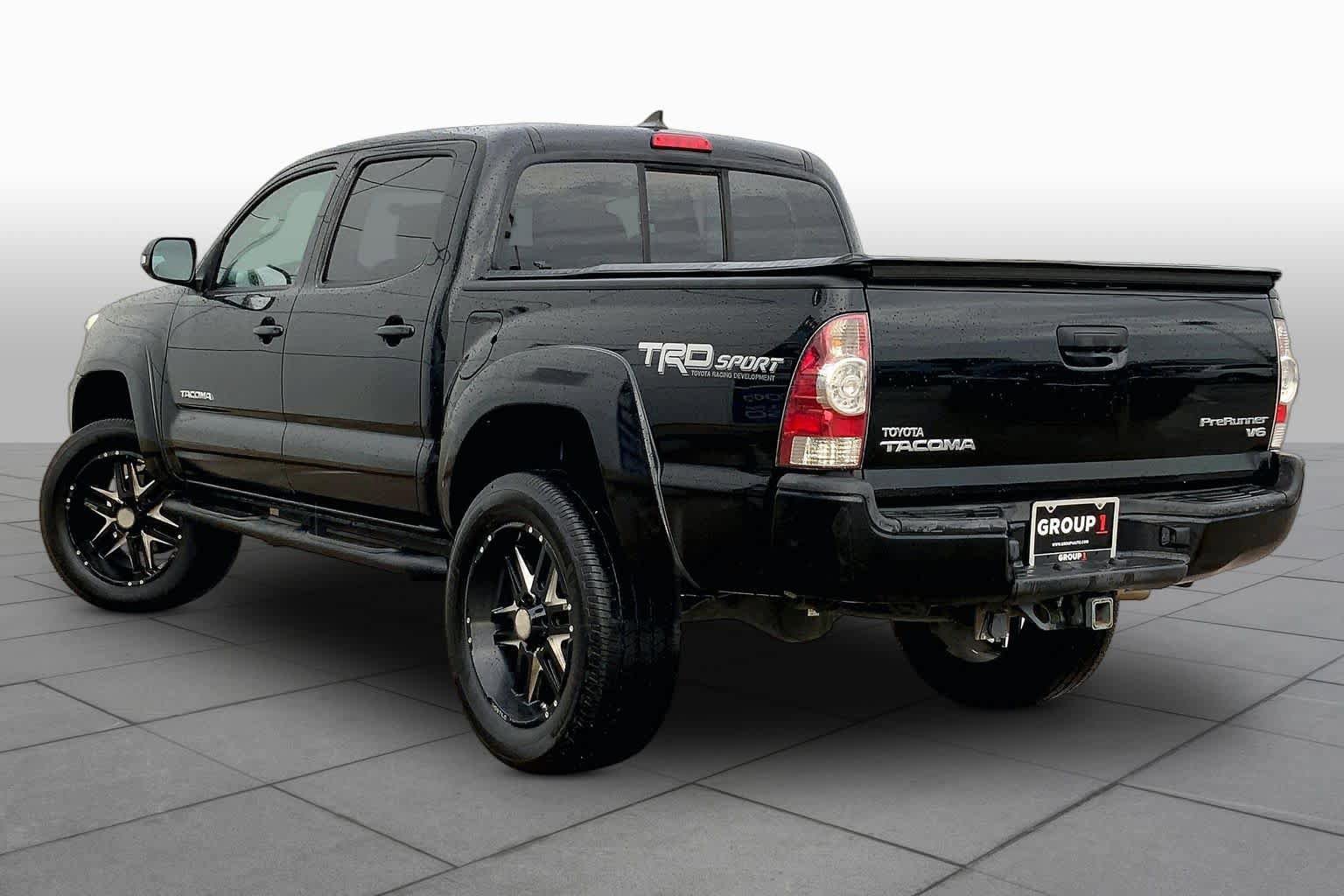 Used 2015 Toyota Tacoma PreRunner w/ TRD Sport Package RWD image 9