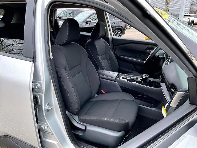 Certified 2025 Nissan Rogue S image 11