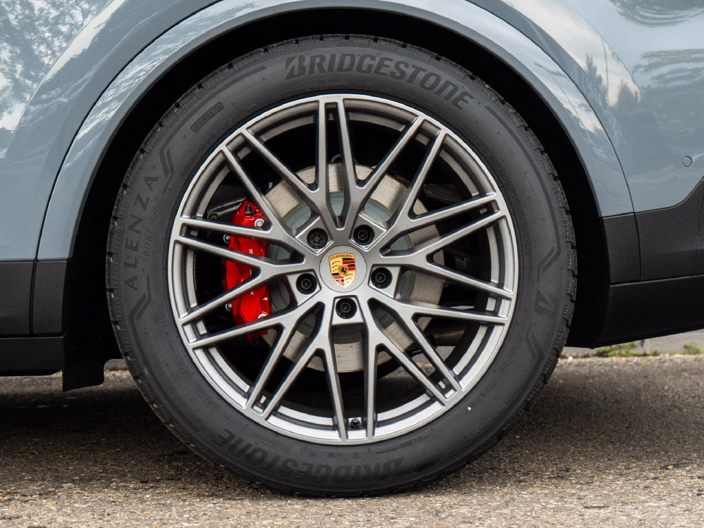 New 2026 Porsche Cayenne S AWD/4WD image 13