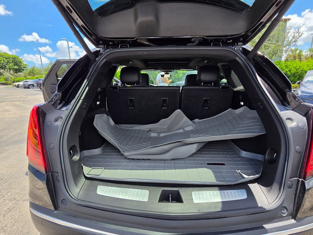 Used 2022 Cadillac XT5 Premium Luxury w/ Technology Package FWD image 19