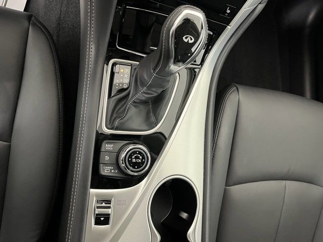 Used 2020 INFINITI Q50 Luxe w/ Essential Package (3.0T Luxe) image 18