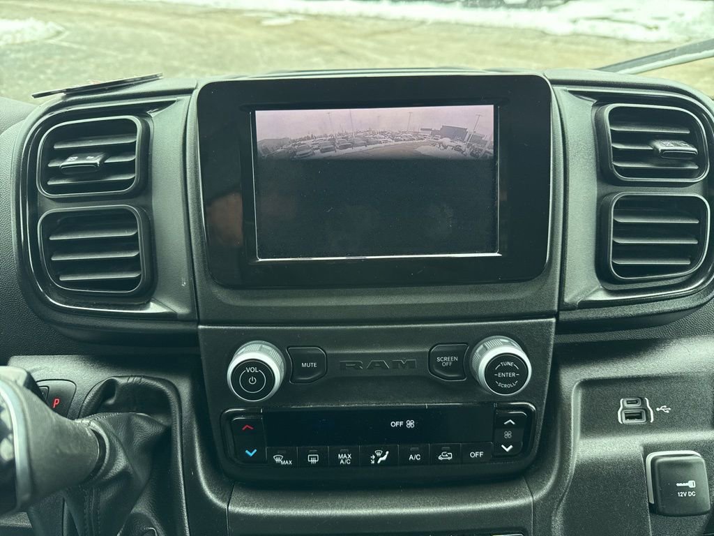 Used 2025 RAM ProMaster 2500 w/ Convenience Group image 16