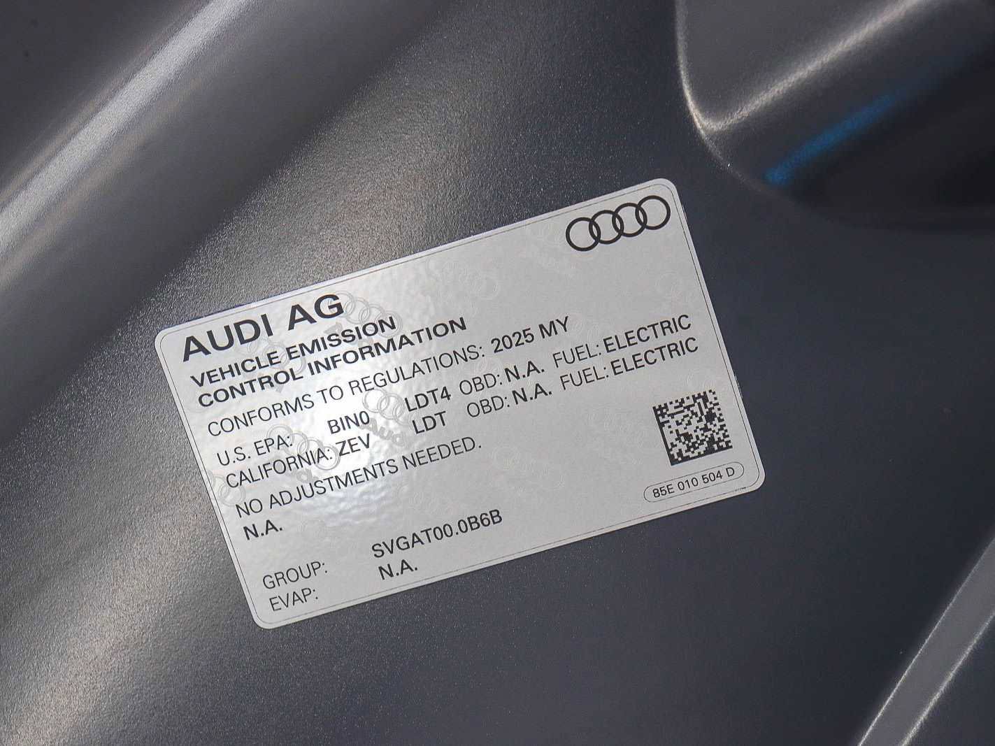 Used 2025 Audi Q6 e-tron Premium Plus w/ Premium Plus AWD/4WD image 28