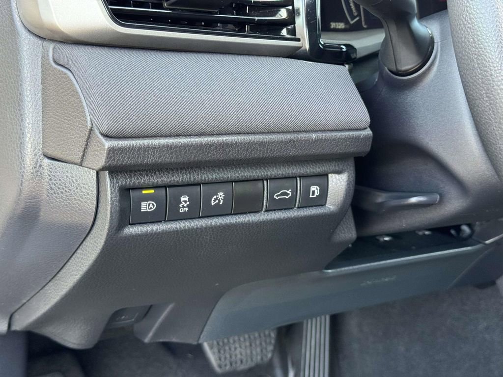 Certified 2025 Toyota Camry LE image 10