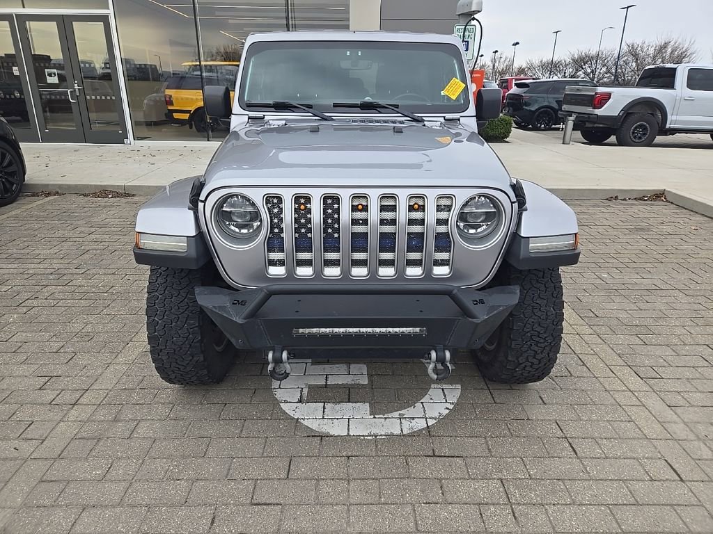 Used 2018 Jeep Wrangler Unlimited Sahara image 2