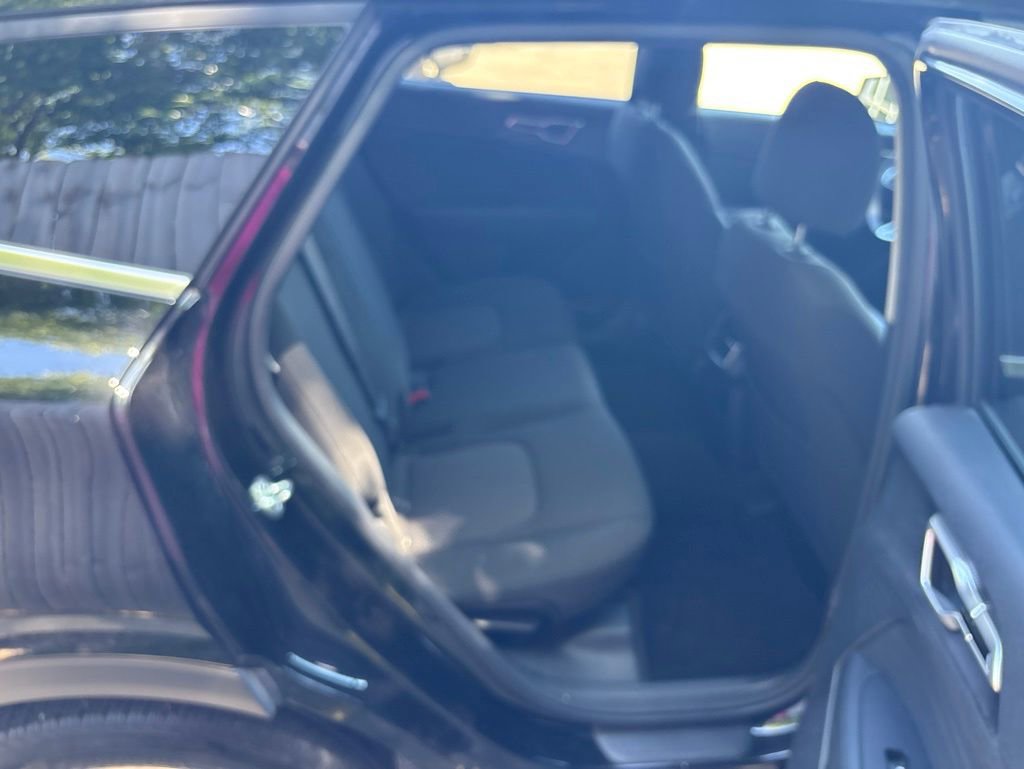 Used 2025 Kia Sportage LX FWD image 11