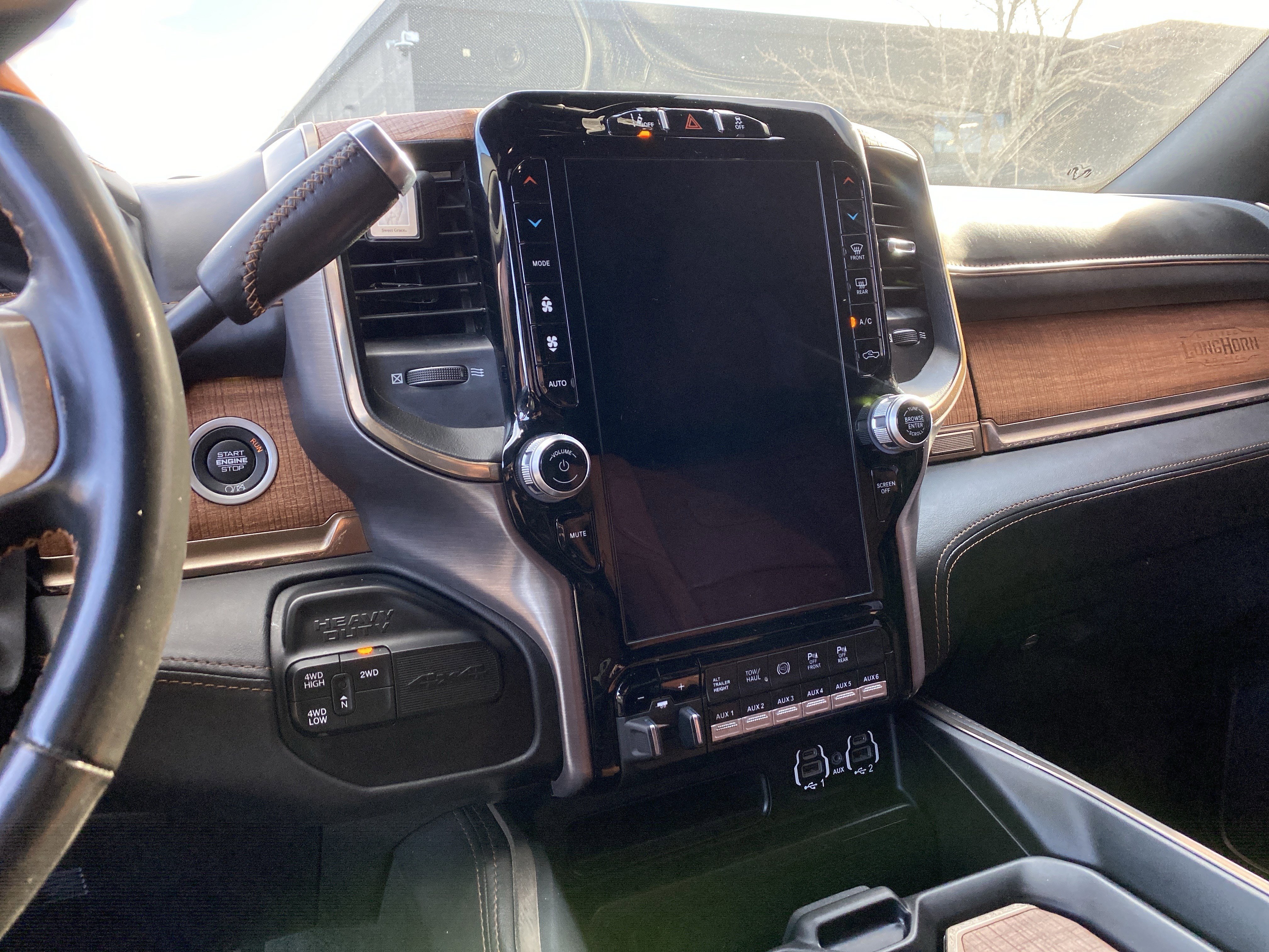 Used 2022 RAM 3500 Limited w/ Max Tow Package image 33