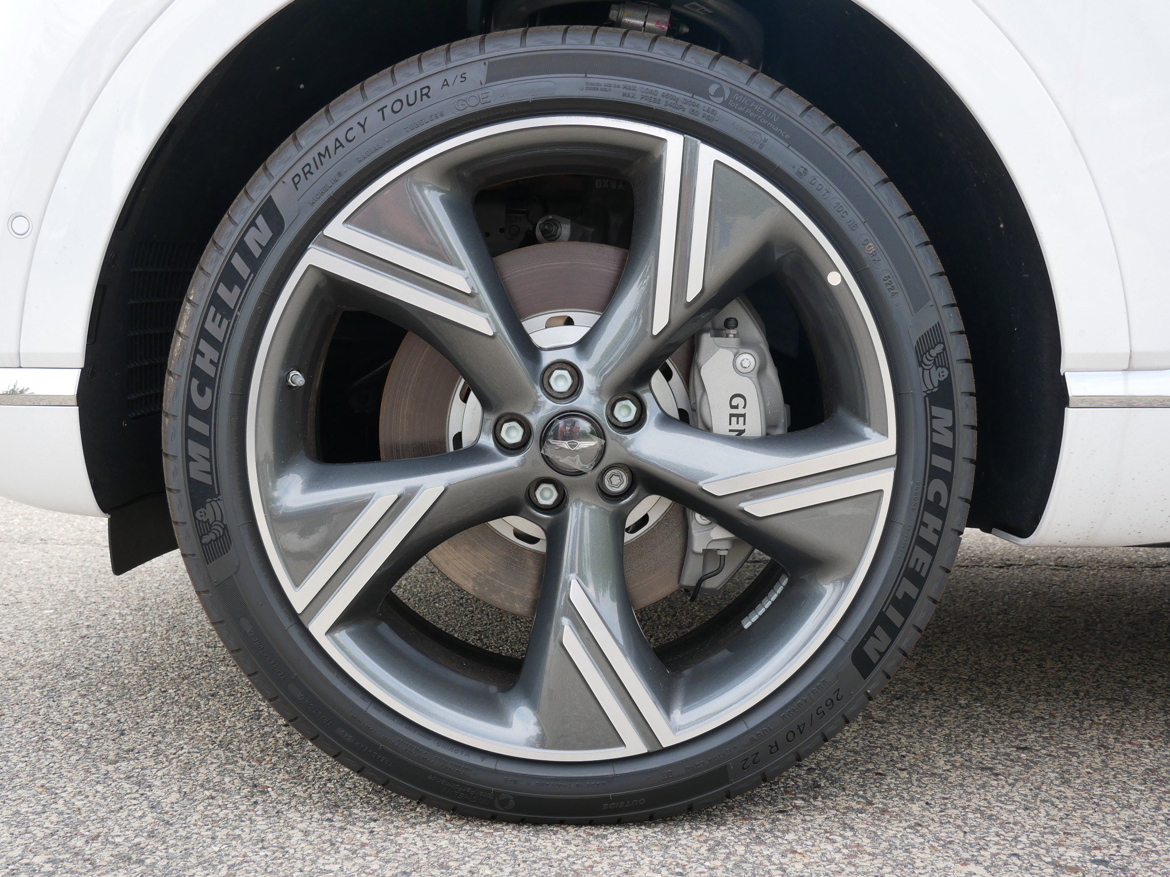 New 2025 Genesis GV80 3.5T Prestige image 3