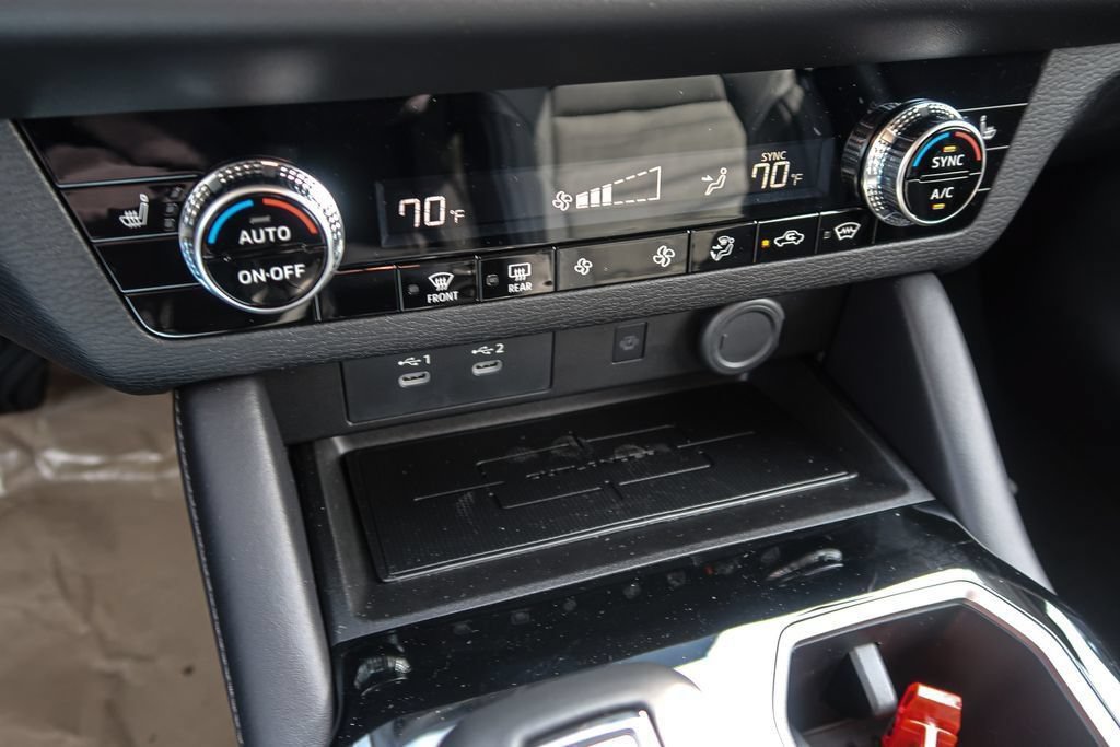 New 2025 Mitsubishi Outlander SE AWD/4WD image 38