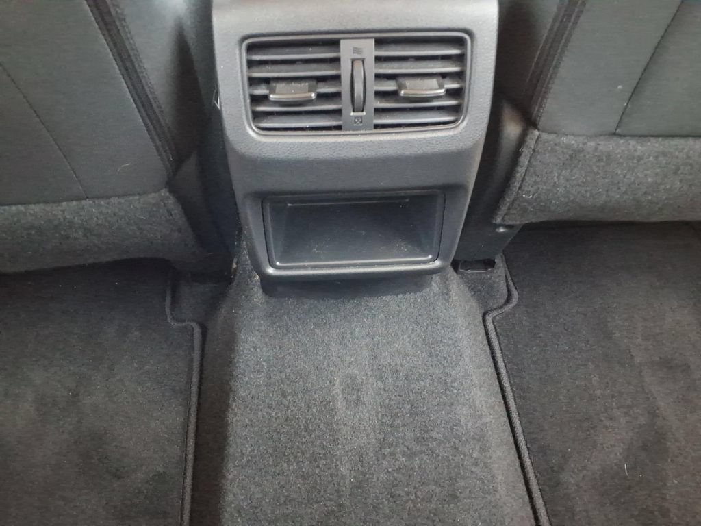 Used 2025 Nissan Rogue S FWD image 13