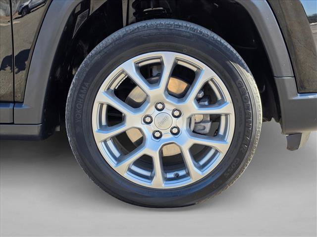 Used 2022 Jeep Compass Latitude AWD/4WD image 9