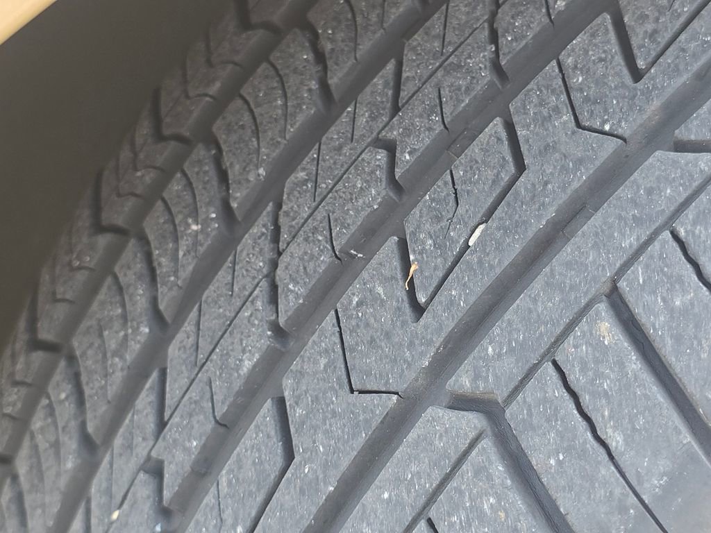 Used 2005 Ford Thunderbird RWD image 7