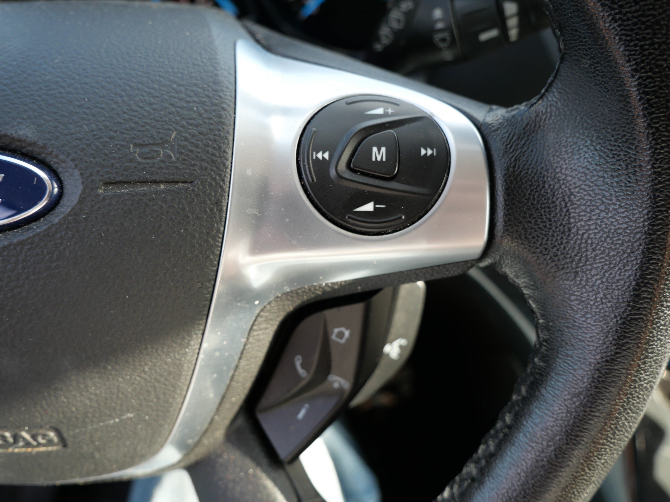 Used 2013 Ford Escape Titanium w/ Parking Technology Pkg AWD/4WD image 29