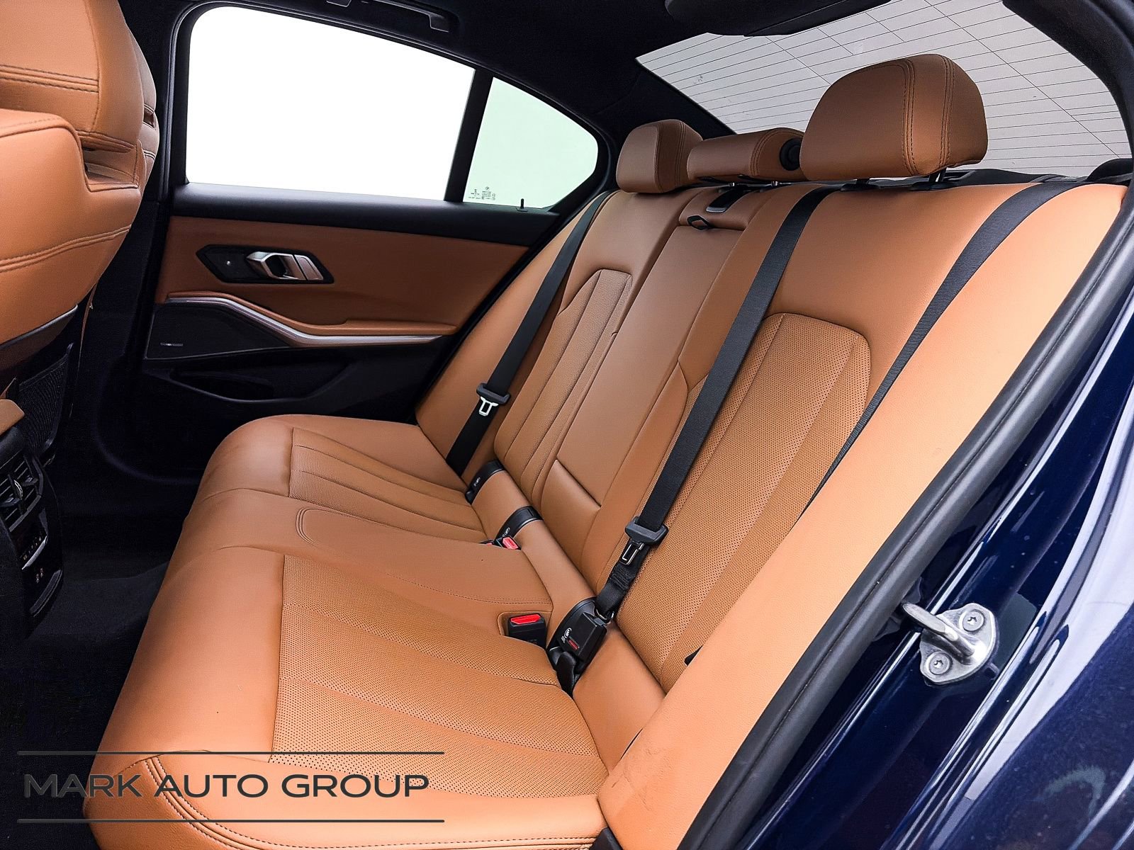 Used 2023 BMW M340i xDrive image 40