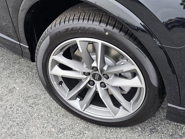 Used 2025 Audi Q3 2.0T Premium w/ Convenience Package image 31