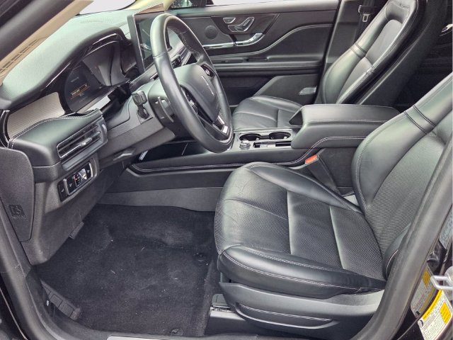 Used 2024 Lincoln Corsair Reserve FWD image 4