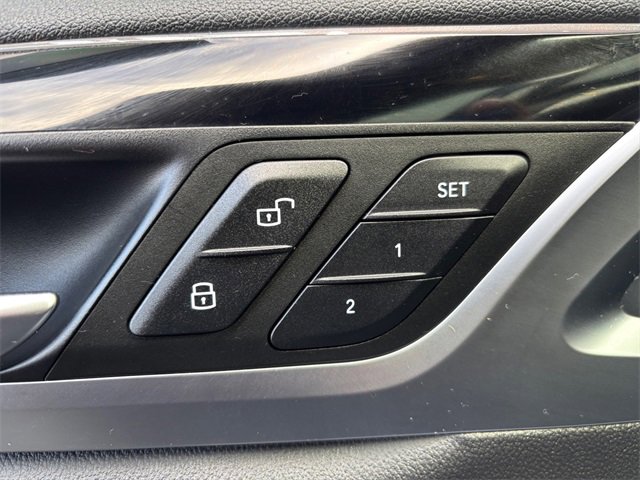 Used 2019 BMW X4 M40i image 17