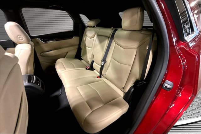 Used 2018 Cadillac XT5 Luxury w/ Driver Awareness Package AWD/4WD image 22