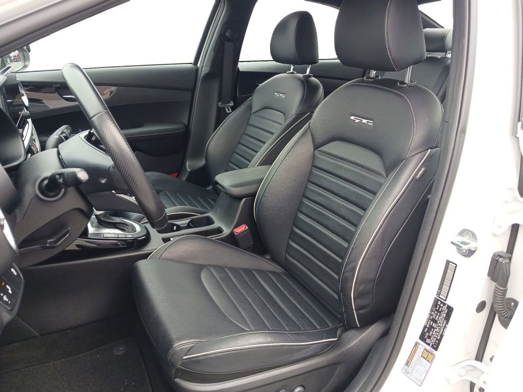 Used 2023 Kia Forte GT-Line w/ GT-Line Premium Package image 27