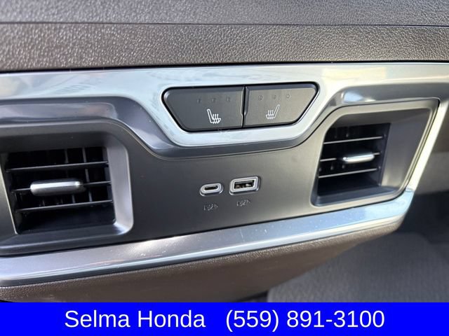 Used 2023 GMC Sierra 1500 Denali w/ Technology Package AWD/4WD image 9