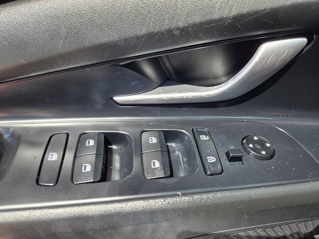 Used 2023 Hyundai Elantra SEL w/ Convenience Package FWD image 40