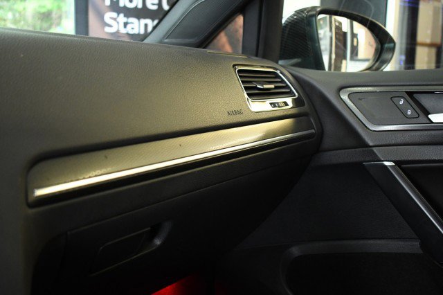 Used 2018 Volkswagen GTI SE w/ SE Leather Package FWD image 33