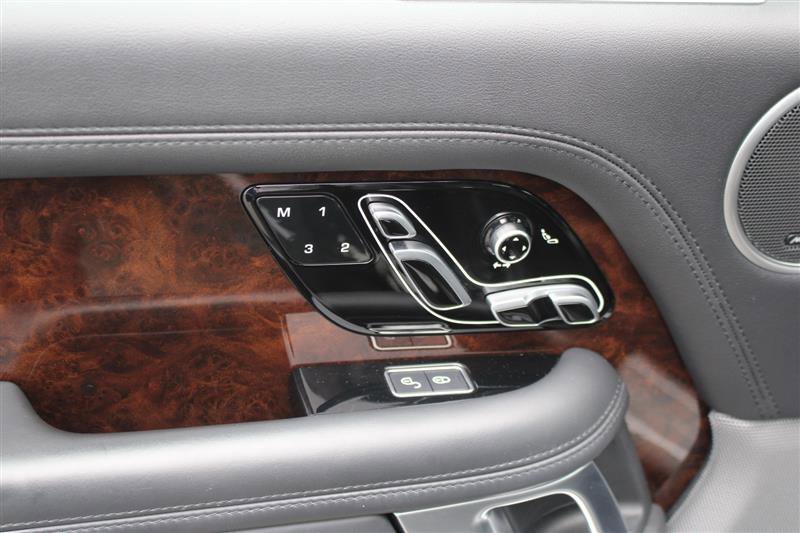 Used 2020 Land Rover Range Rover HSE image 13
