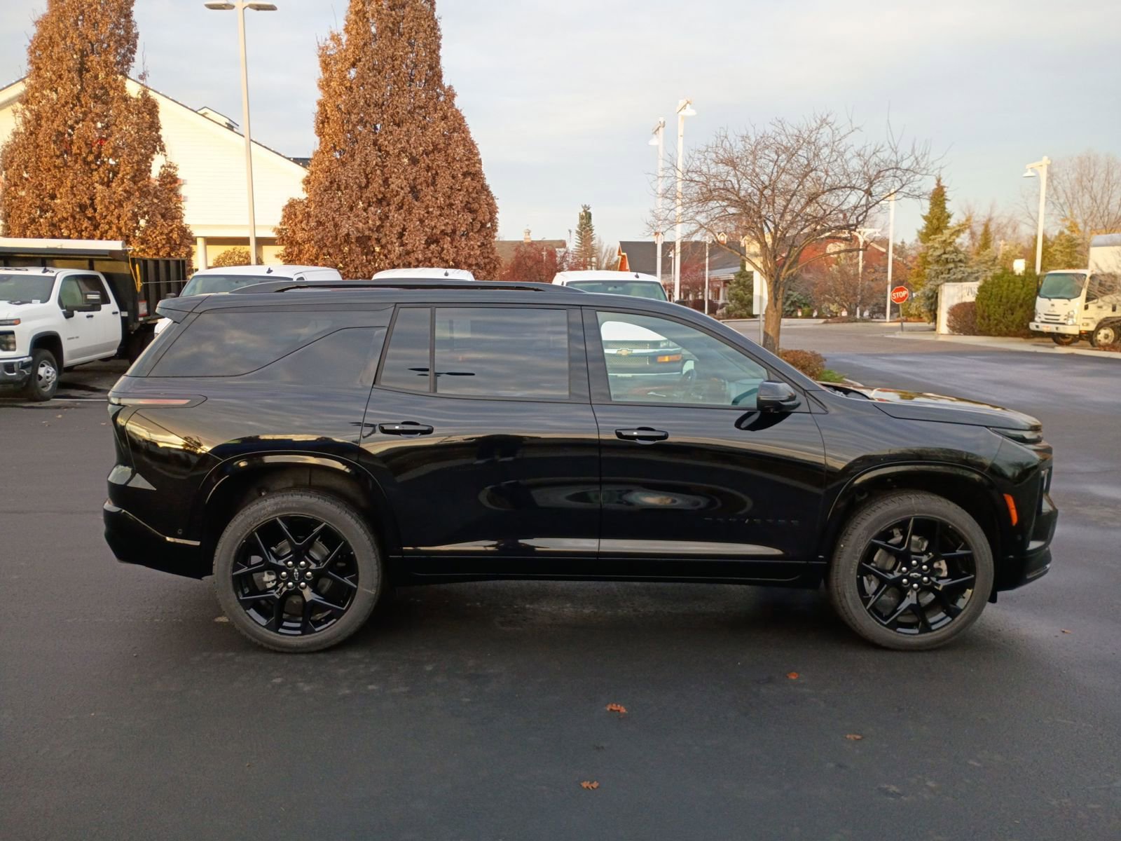 New 2026 Chevrolet Traverse RS image 2