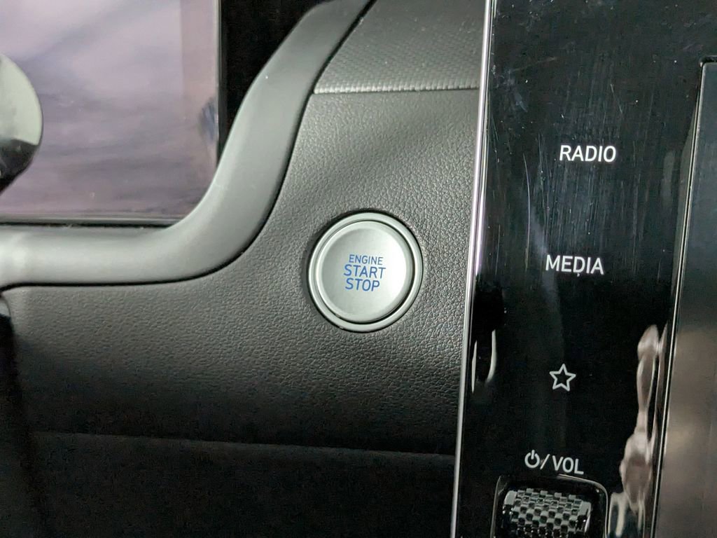 Used 2022 Hyundai Santa Cruz SEL w/ Activity Package image 31