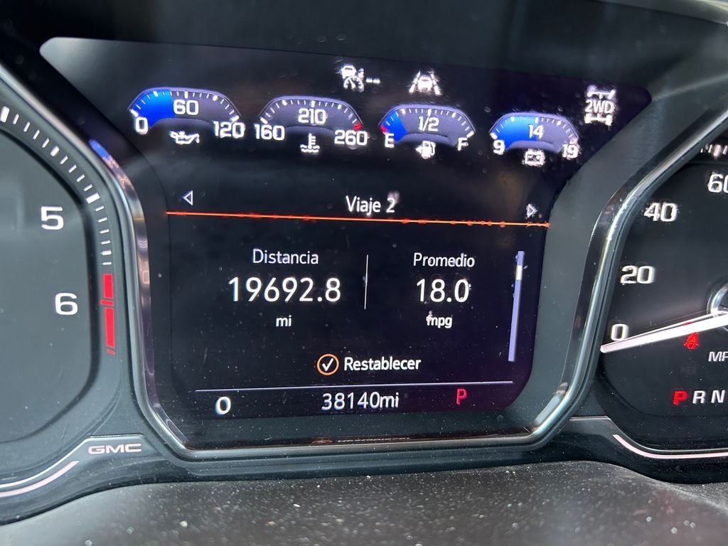Used 2020 GMC Sierra 1500 Denali w/ Denali Premium Package AWD/4WD image 10