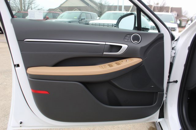 New 2026 Hyundai Sonata Limited image 8