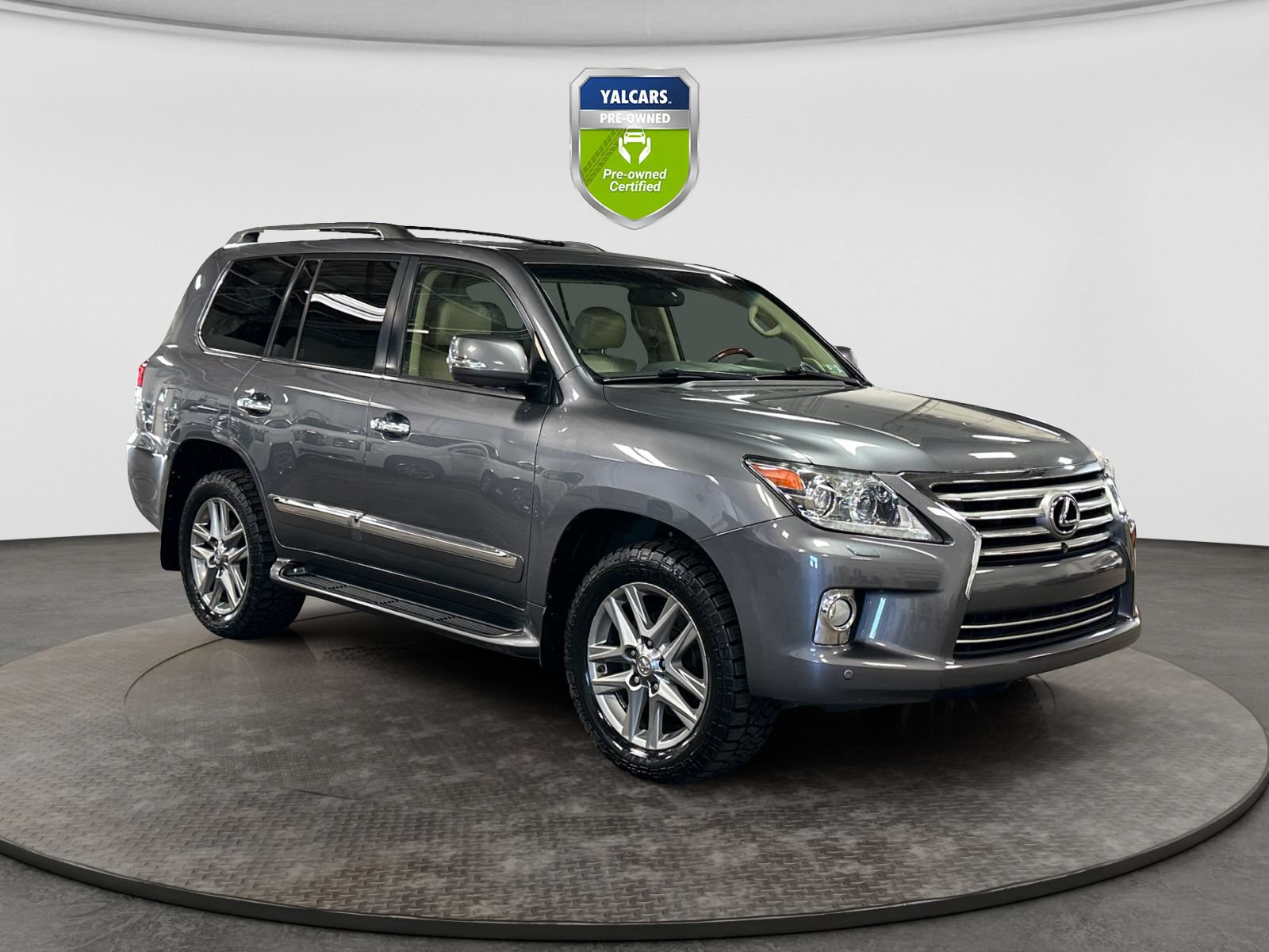 Used 2013 Lexus LX 570 4WD w/ Luxury Pkg image 7
