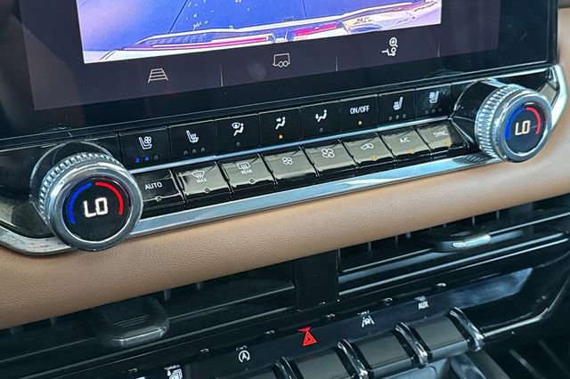 Used 2024 GMC Canyon AT4 w/ AT4 Premium Package image 28