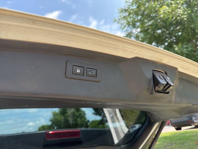 Used 2021 Subaru Outback Touring XT AWD/4WD image 18
