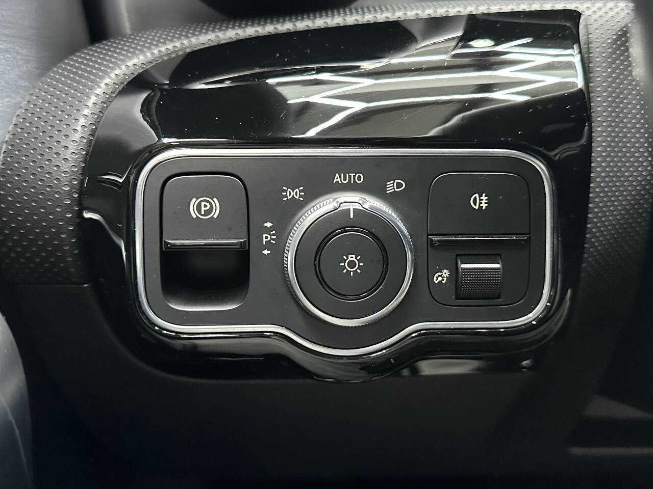 Used 2020 Mercedes-Benz A 220 image 24