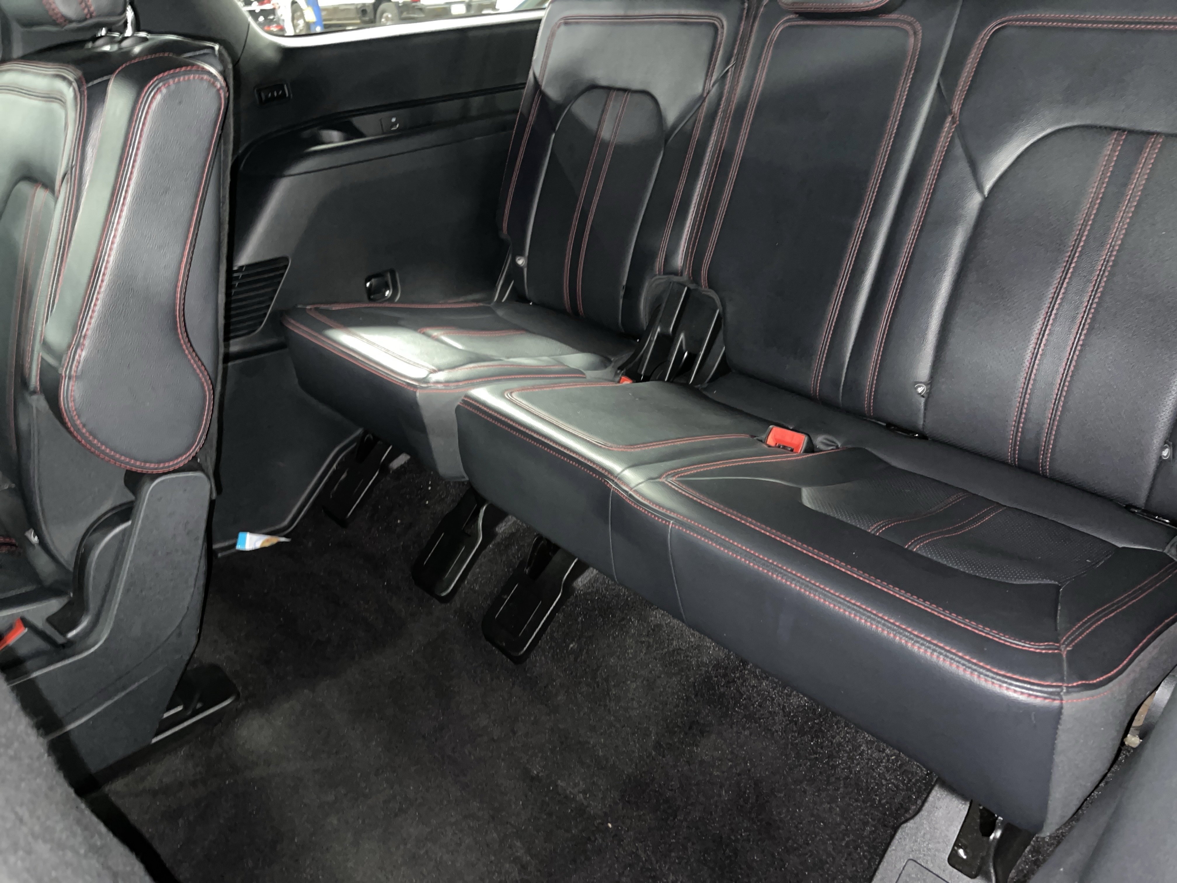 Used 2022 Ford Expedition Max Limited image 13