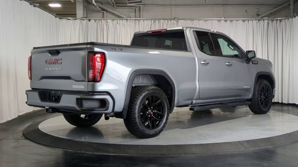 Used 2025 GMC Sierra 1500 Elevation AWD/4WD image 10