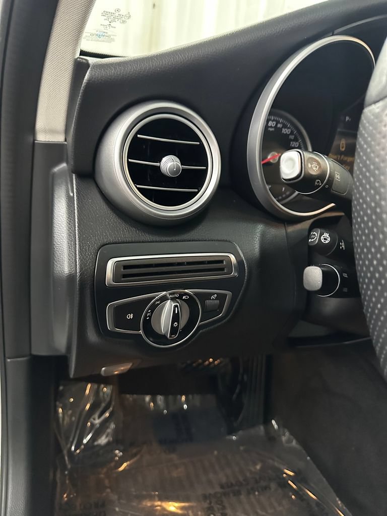 Used 2016 Mercedes-Benz C 300 4MATIC Sedan image 14