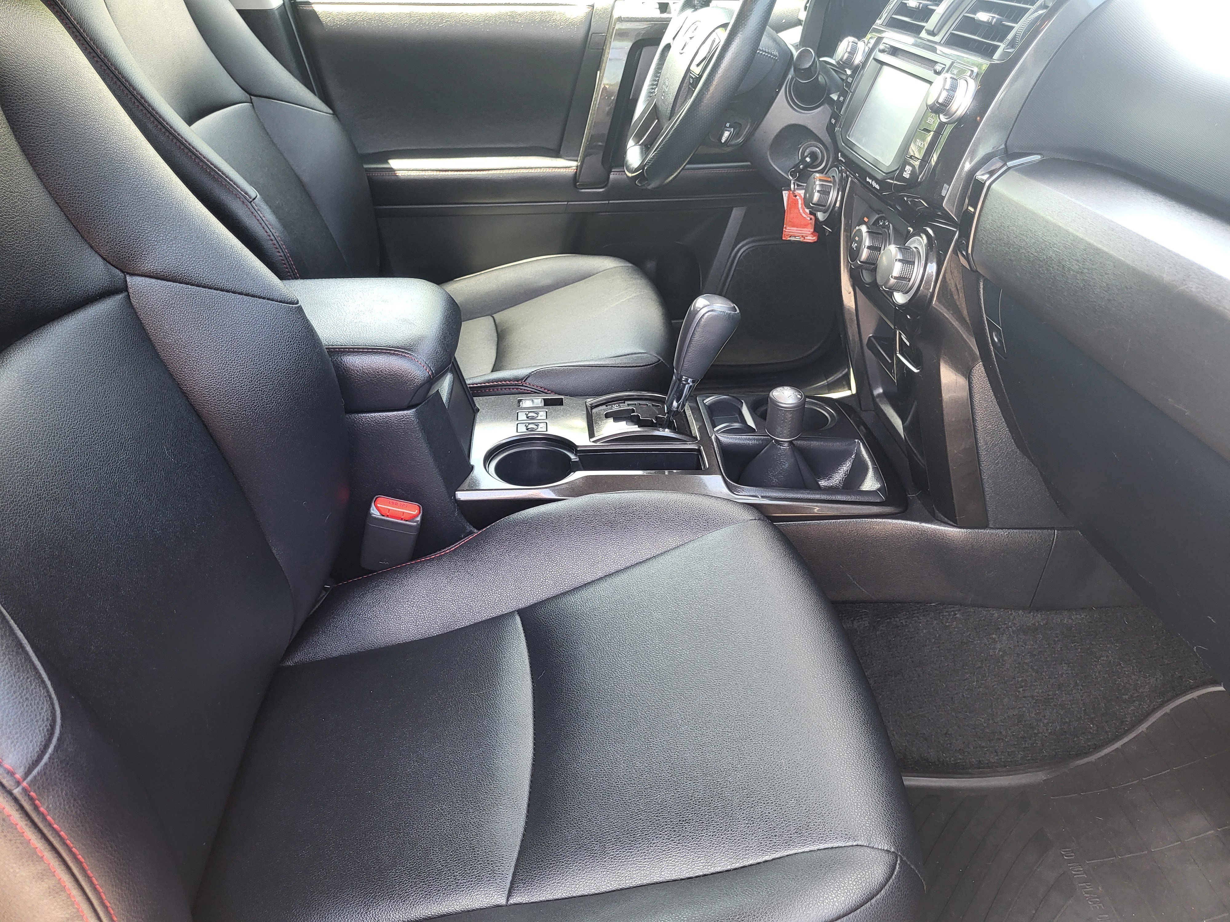 Used 2016 Toyota 4Runner Trail Premium w/ Convenience Package AWD/4WD image 11