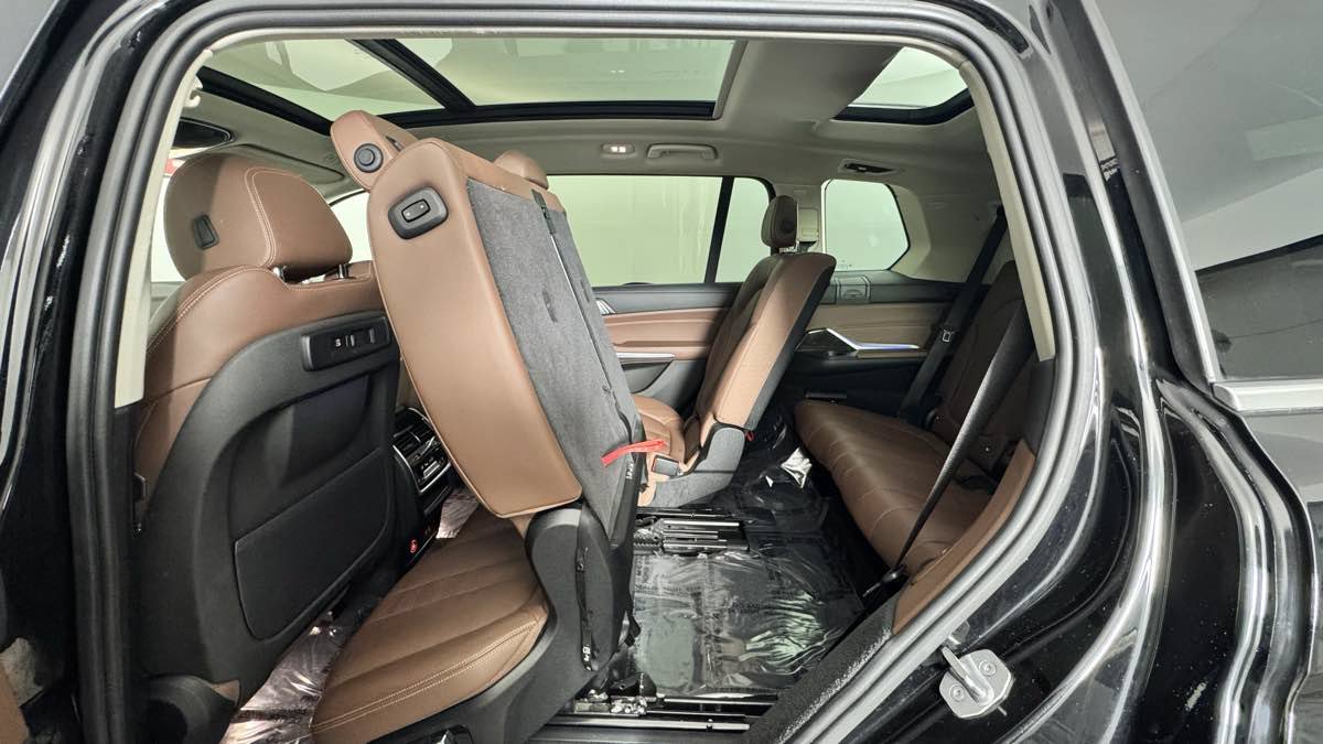 Used 2020 BMW X7 xDrive40i w/ Cold Weather Package AWD/4WD image 36