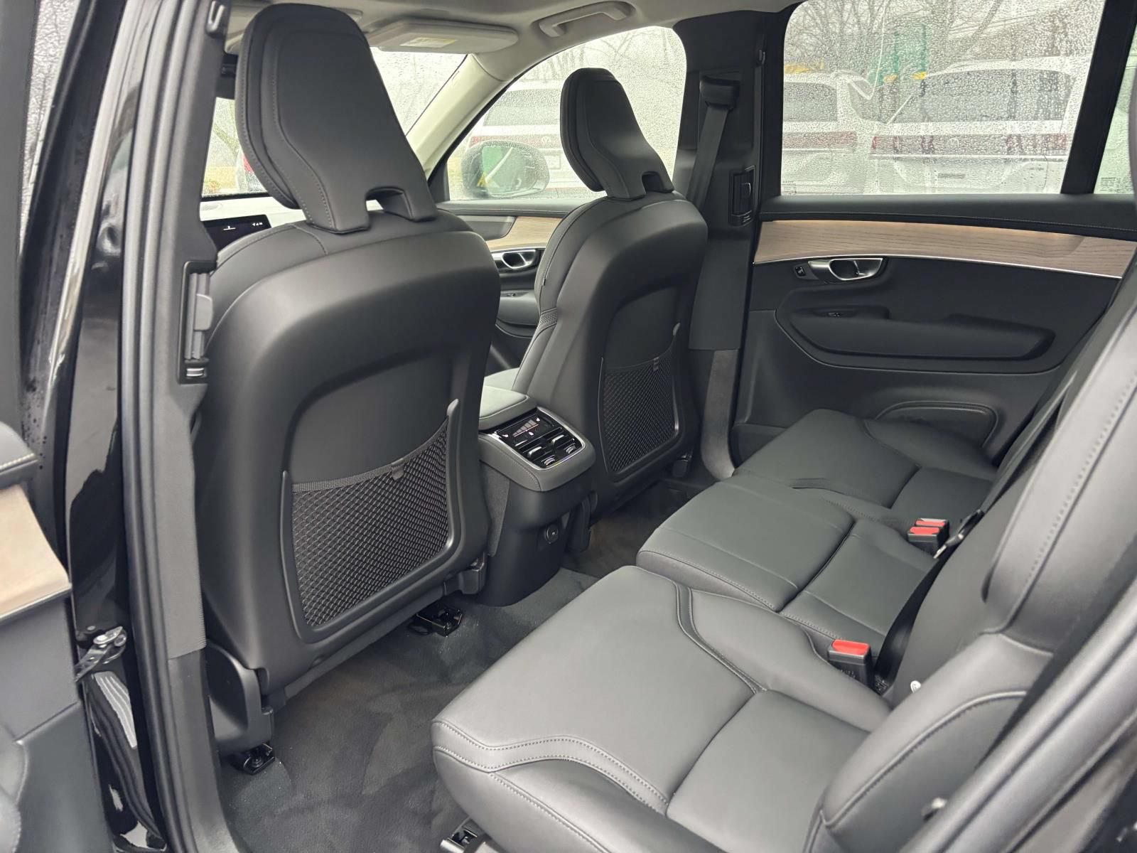 New 2026 Volvo XC90 B6 Plus w/ Protection Package Premier AWD/4WD image 27