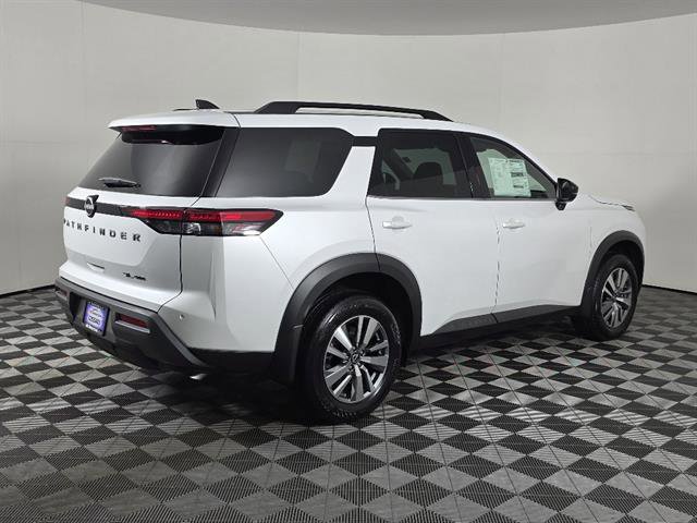 New 2026 Nissan Pathfinder SL AWD/4WD image 3