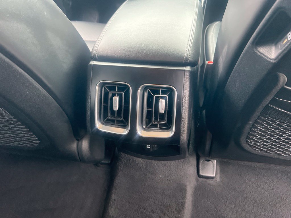 Certified 2024 Kia Sorento S FWD image 18
