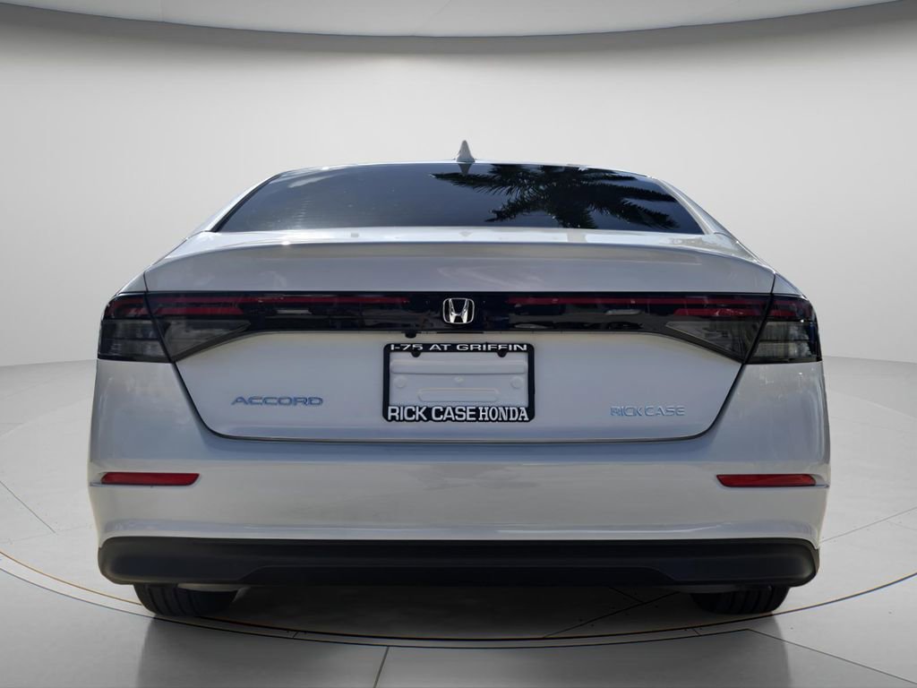 Certified 2025 Honda Accord LX image 6
