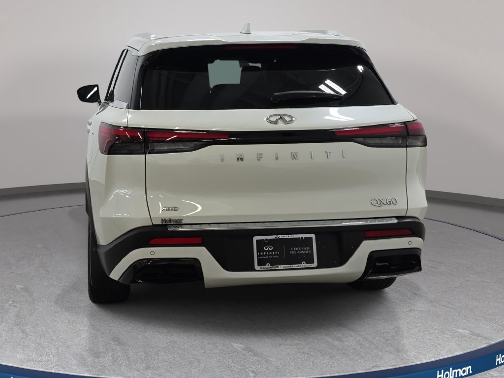 Certified 2023 INFINITI QX60 Luxe w/ Vision Package AWD/4WD image 6