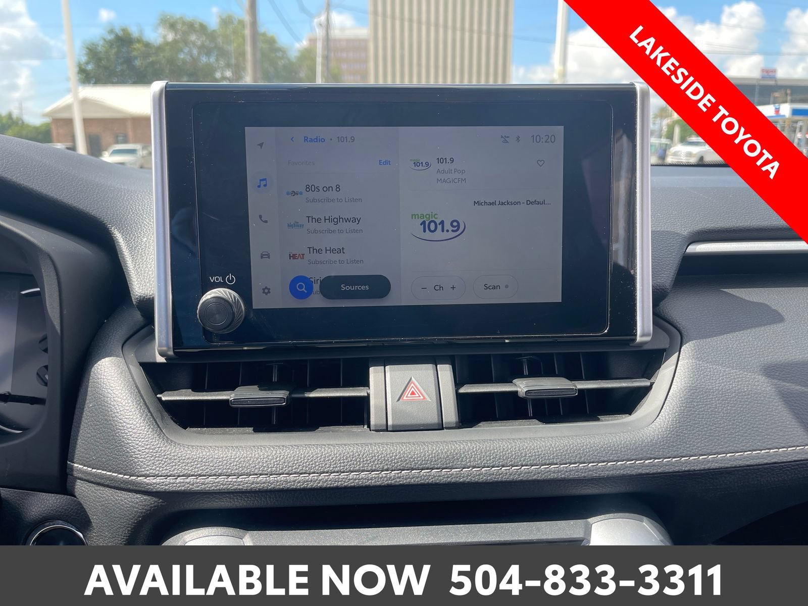 Certified 2025 Toyota RAV4 XLE FWD image 34