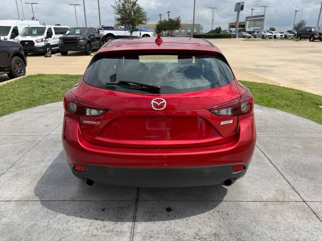 Used 2016 MAZDA MAZDA3 i Touring w/ Popular Equipment Package FWD image 5
