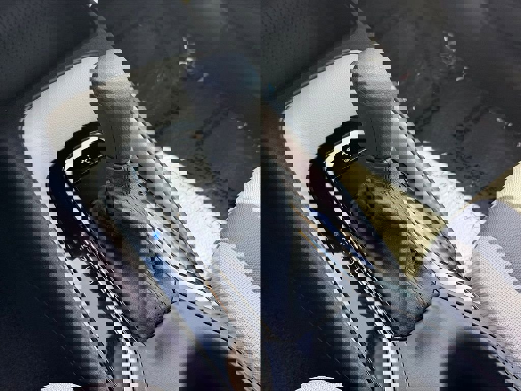 Used 2026 Toyota Corolla LE FWD image 21