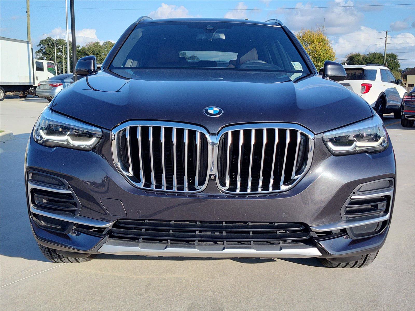 Used 2022 BMW X5 xDrive40i w/ Parking Assistance Package image 12