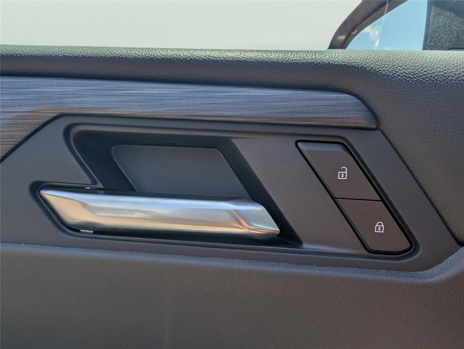 New 2025 GMC Acadia Elevation w/ Elevation Premium Package image 27